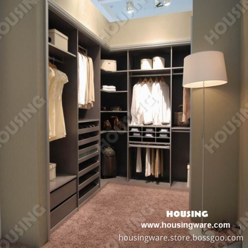 Low Price Walk in Closet with Blum Hardware